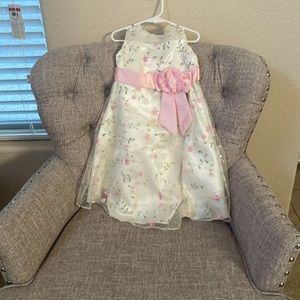 White bonnie jean dress with flowers